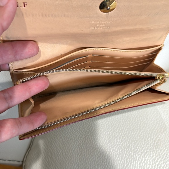 Authentic Murakami, Monogram Multicolor Sarah Wallet White - Picture 12 of 17